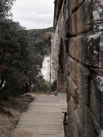 Pont du Gard, Vers-Pont-du-Gard